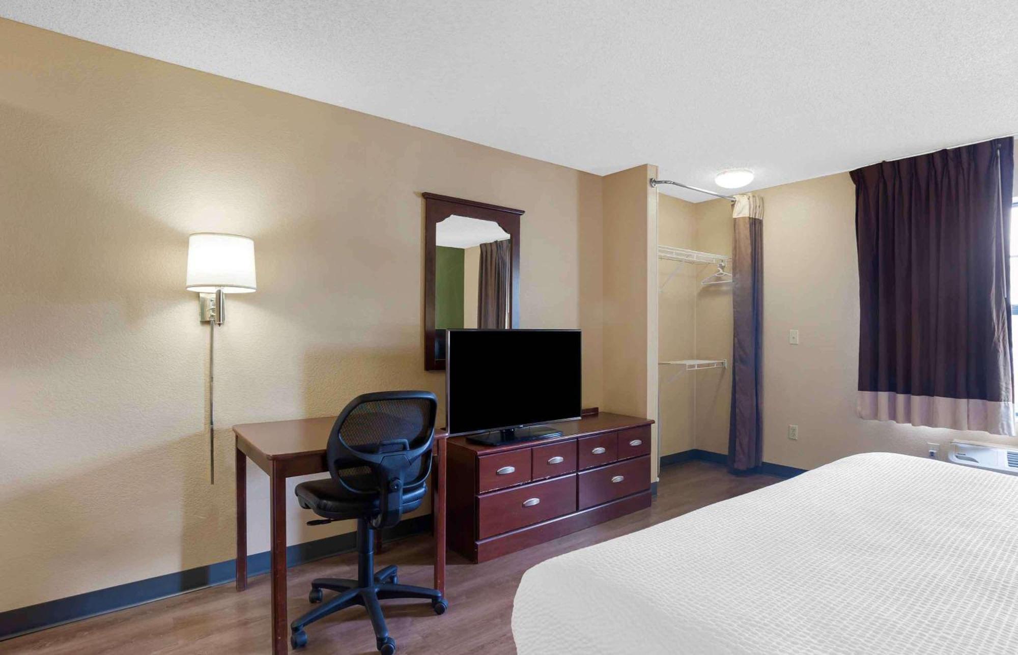 Extended Stay America Suites - Chicago - Lombard - Yorktown Center Eksteriør bilde