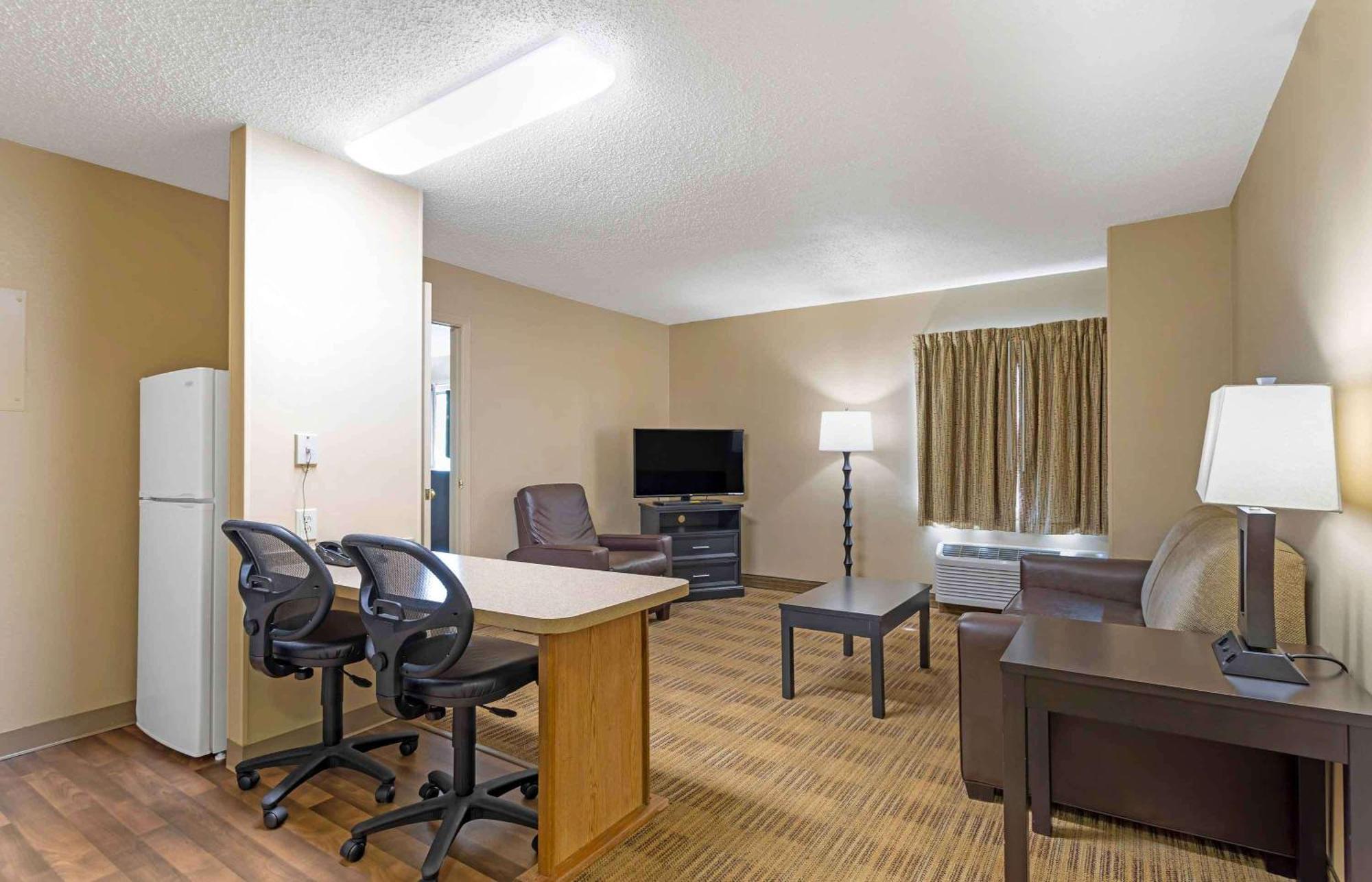 Extended Stay America Suites - Chicago - Lombard - Yorktown Center Eksteriør bilde