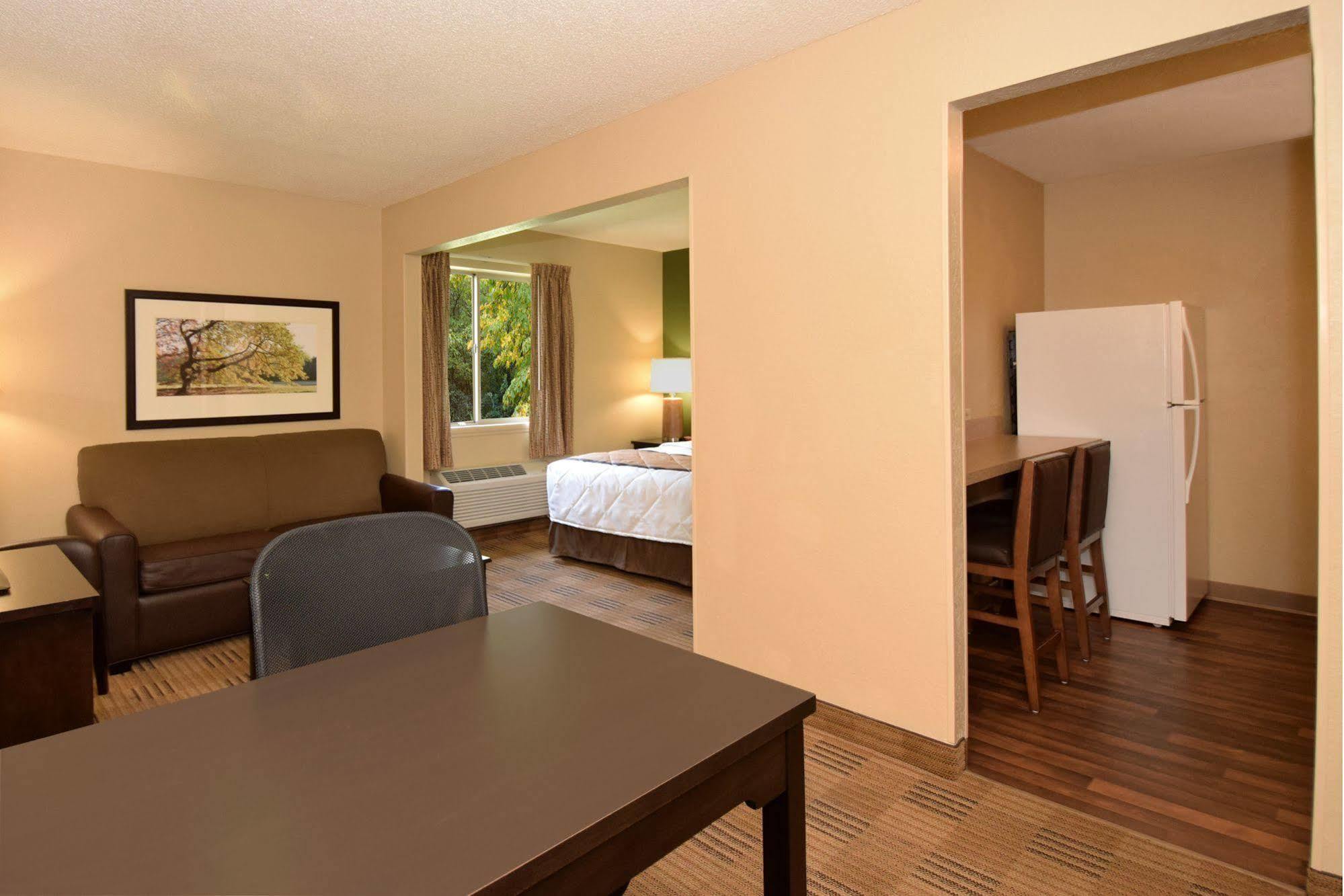Extended Stay America Suites - Chicago - Lombard - Yorktown Center Eksteriør bilde